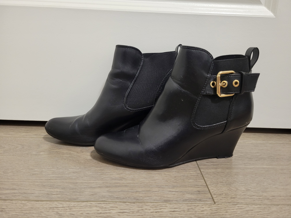 🏈 Dexflex Comfort Black Wedge Booties Ankle Boots (Size 6.5) - photo 4