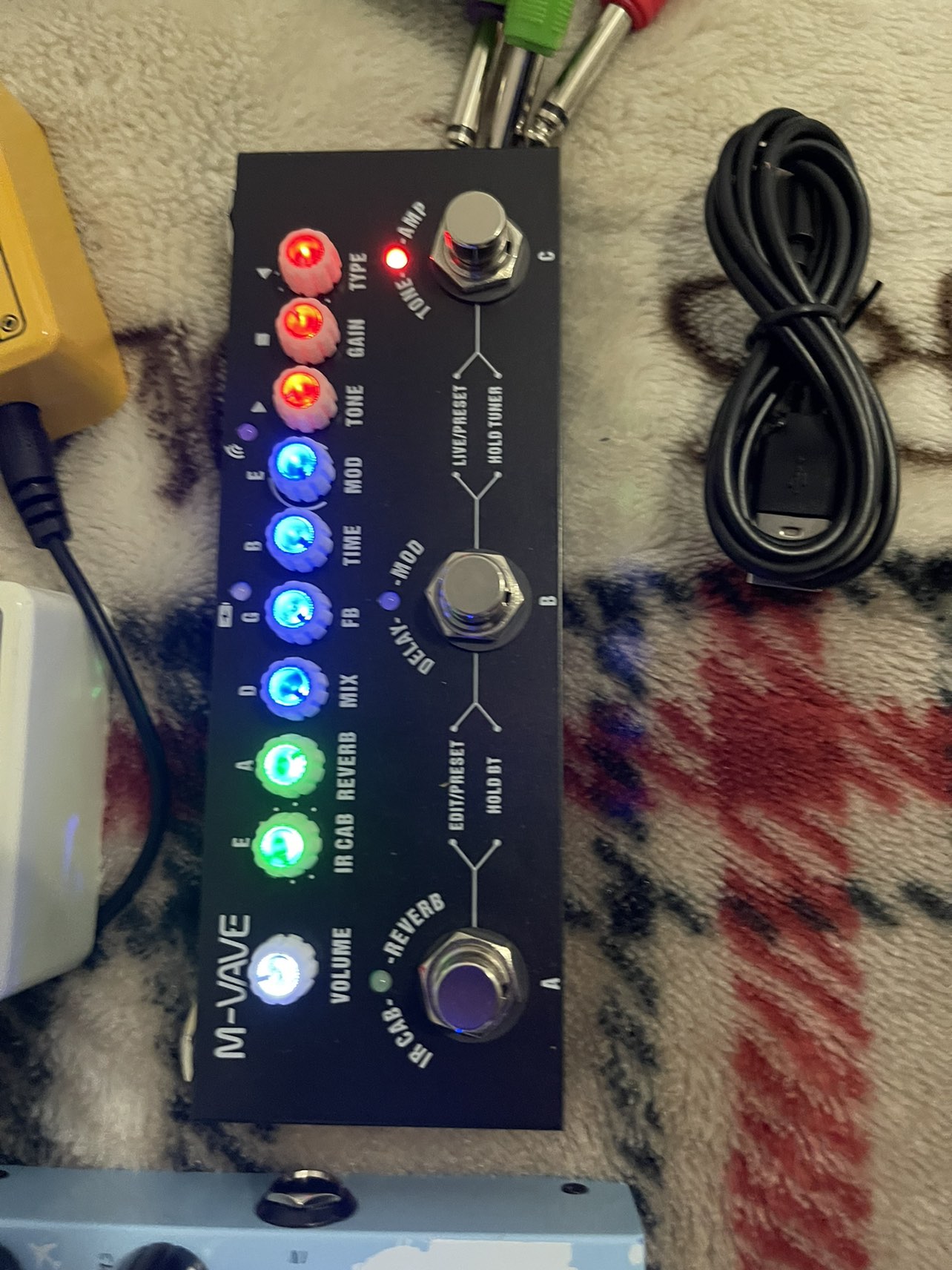 Guitar pedals and power supplies - photo 3
