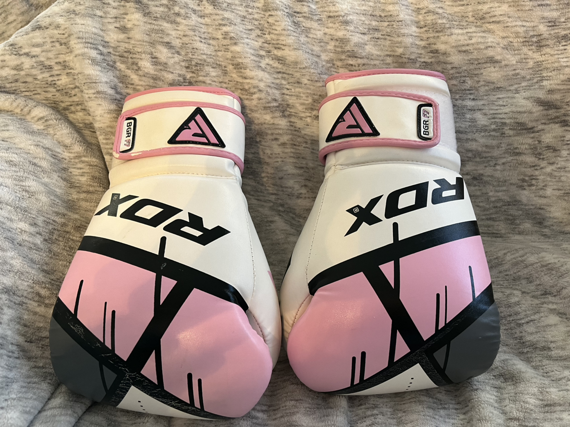 Boxing gloves thumbnail