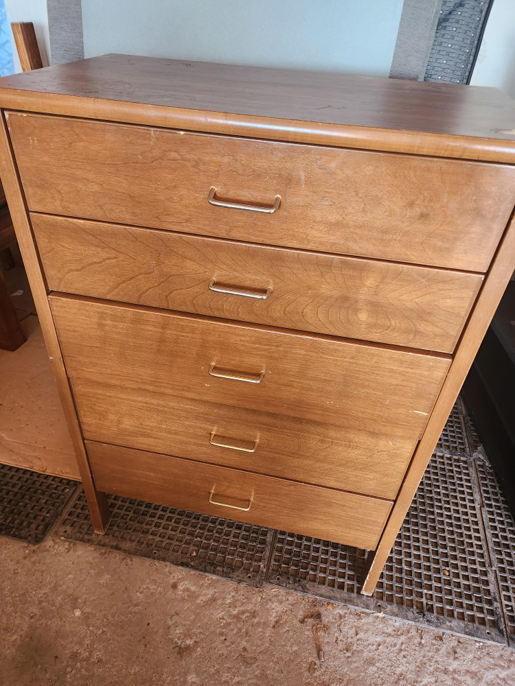 5 Drawer dresser
