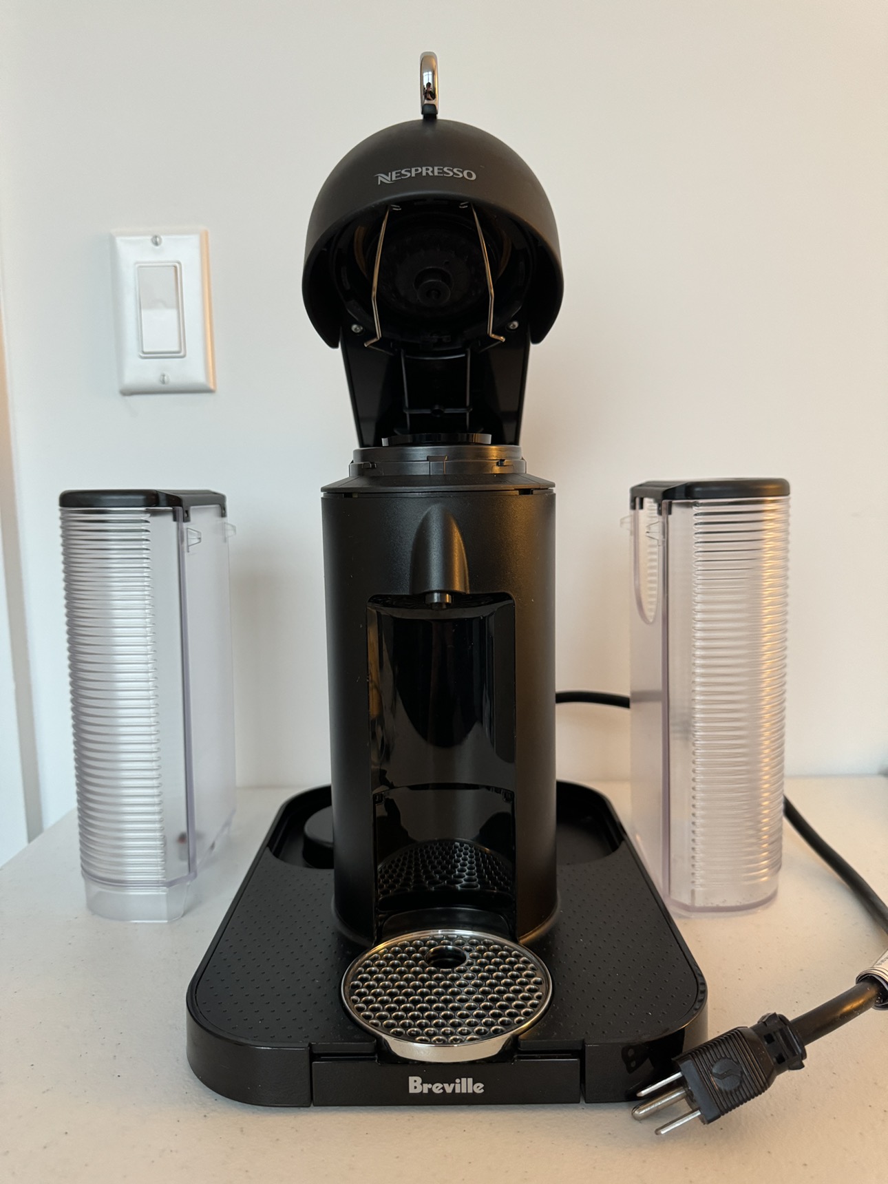 Breville Nespresso Coffee Maker BNV220BKM image indicator(5)