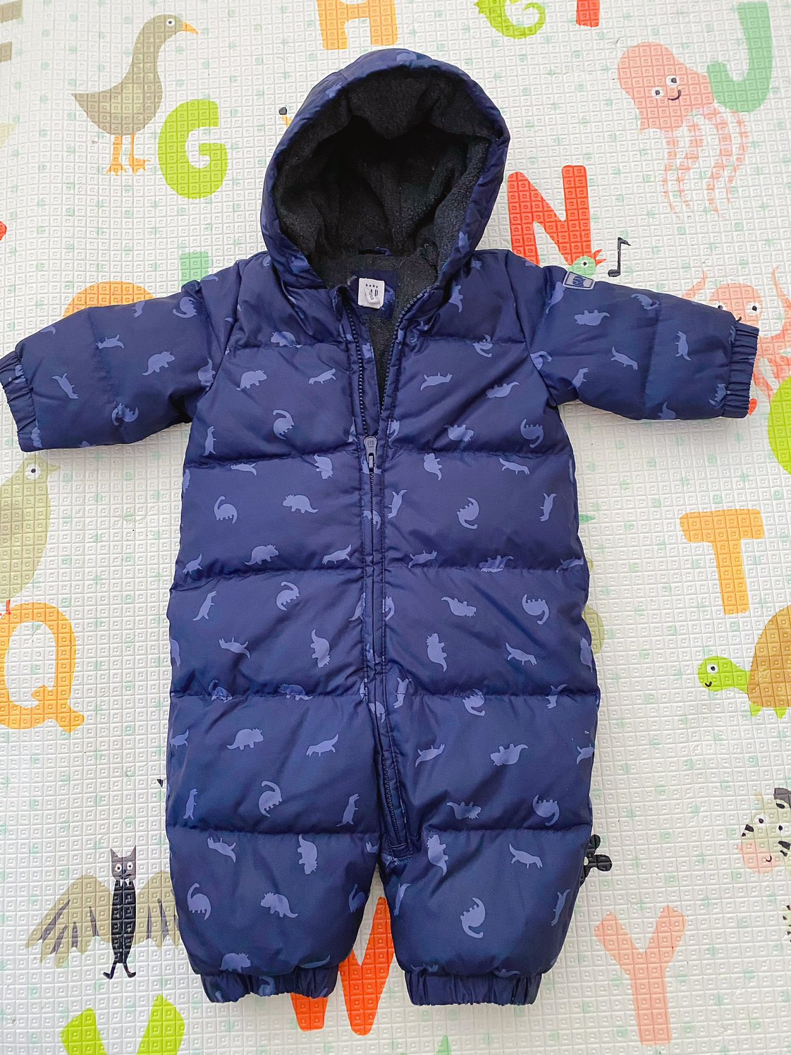 Baby winter suits thumbnail