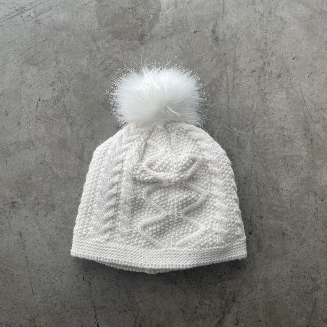 Cute Pompom Hat thumbnail