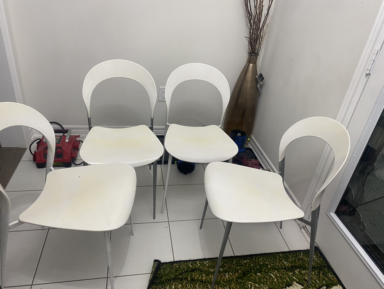 heavy plastic chairs - photo 2