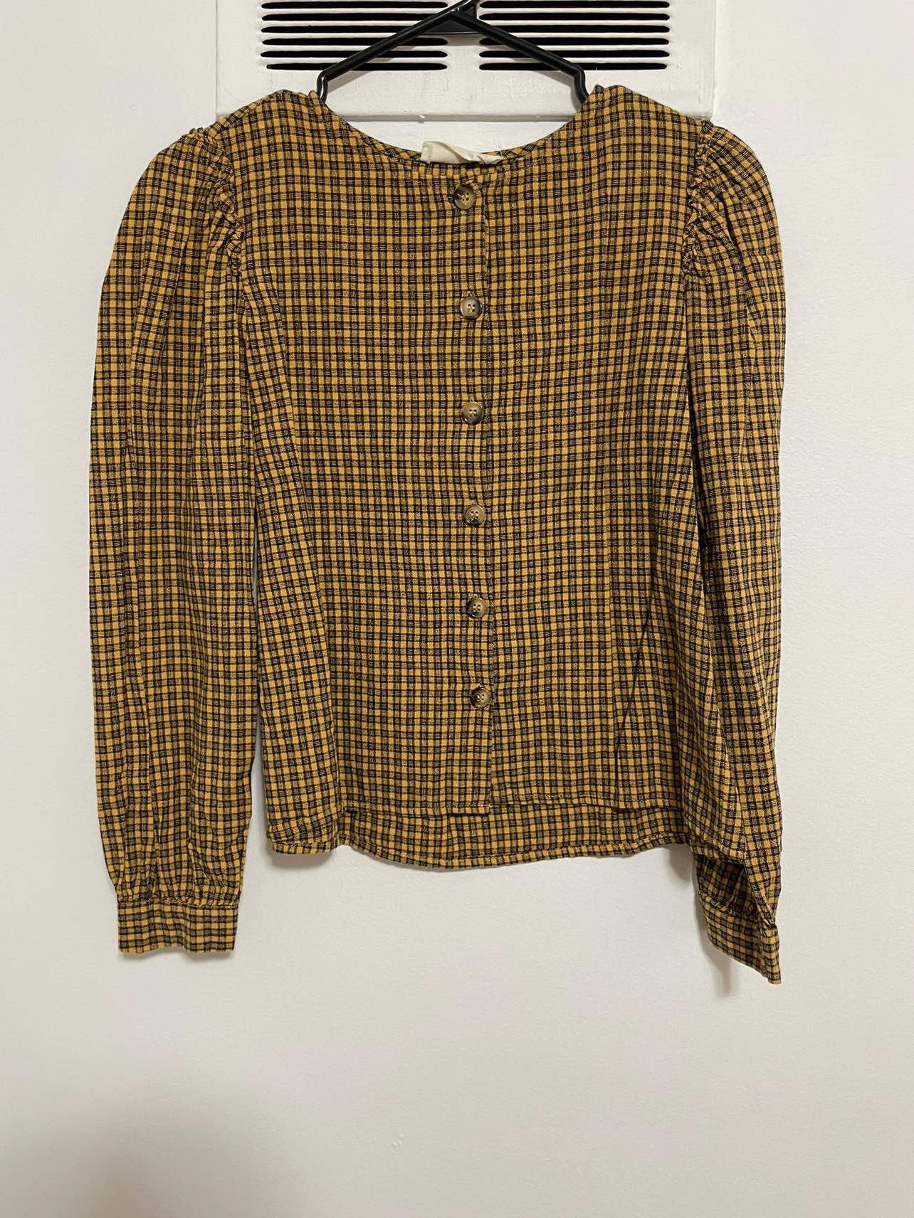 Women’s clothes (selling all my clothes for $5 each) - photo 4