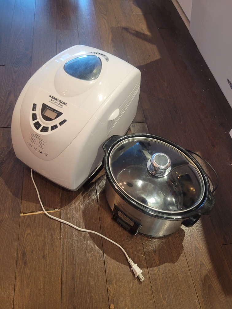 free slow cooker and bread maker thumbnail