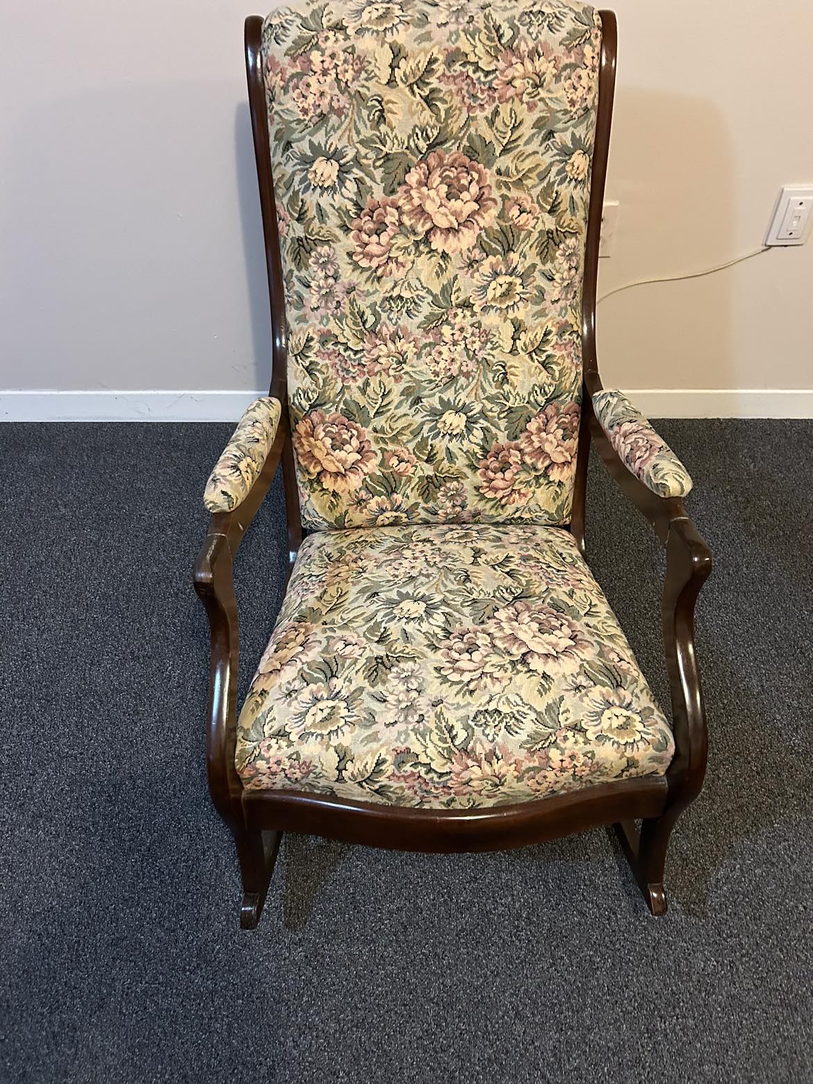 Rocking chair thumbnail
