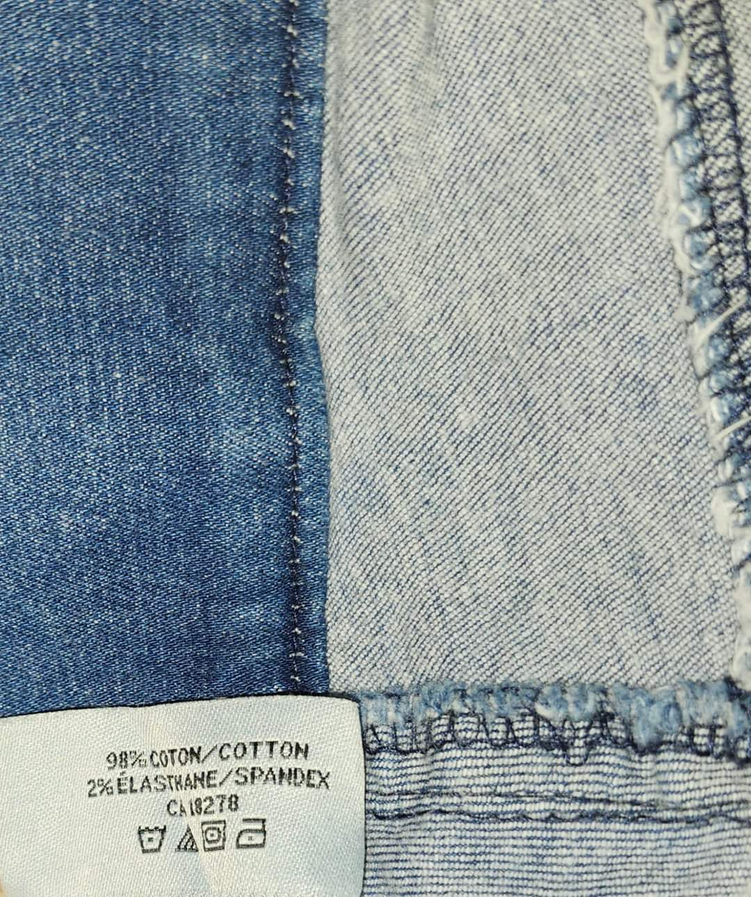 ZEZA B by HUE High Waist Frayed DENIM LEGGINGS # S image indicator(10)