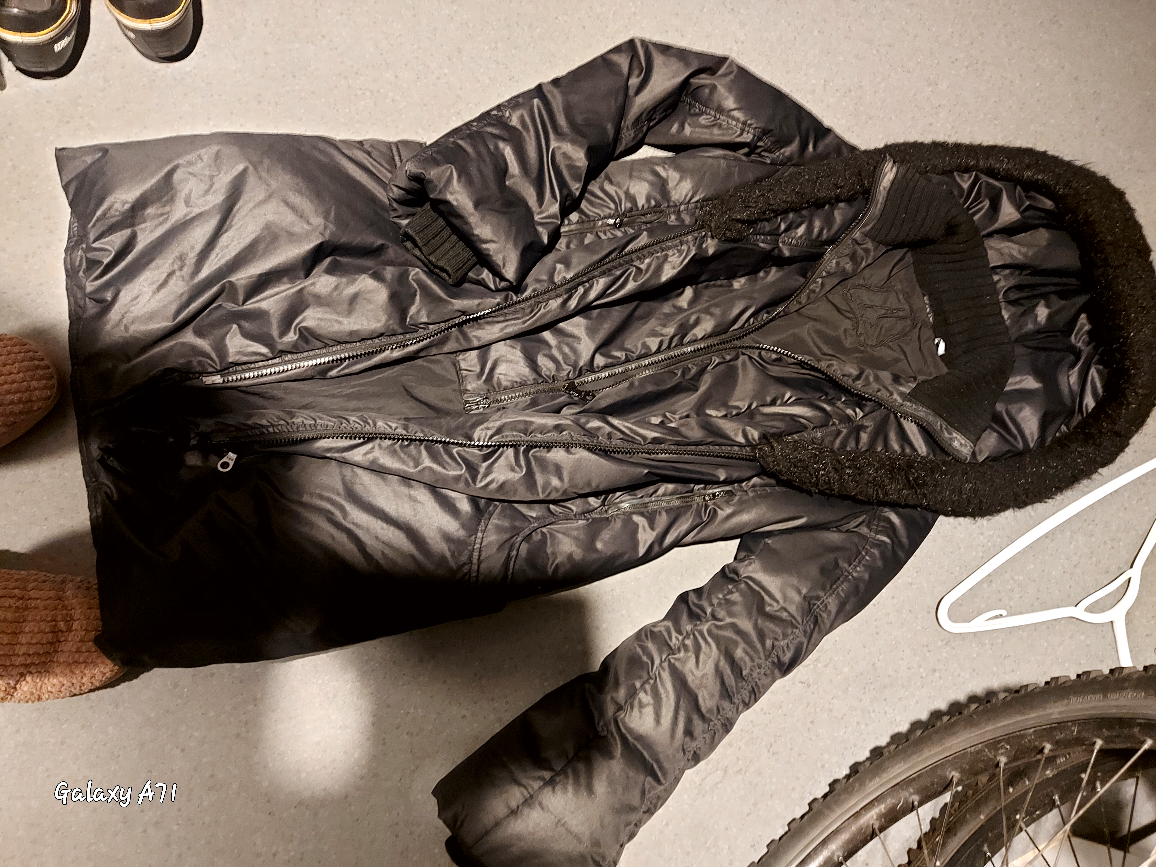 GUESS~FALL/WINTER JACKETS! image indicator(7)