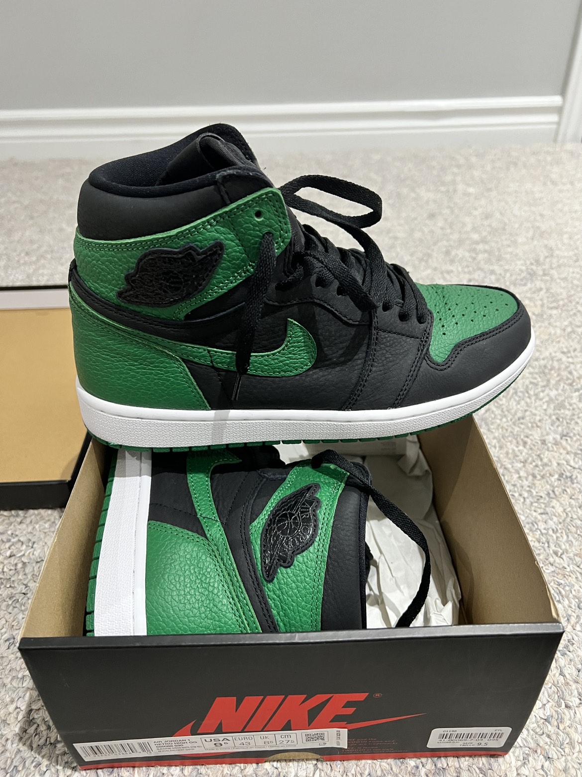 Pine green Jordan 1 size 9.5