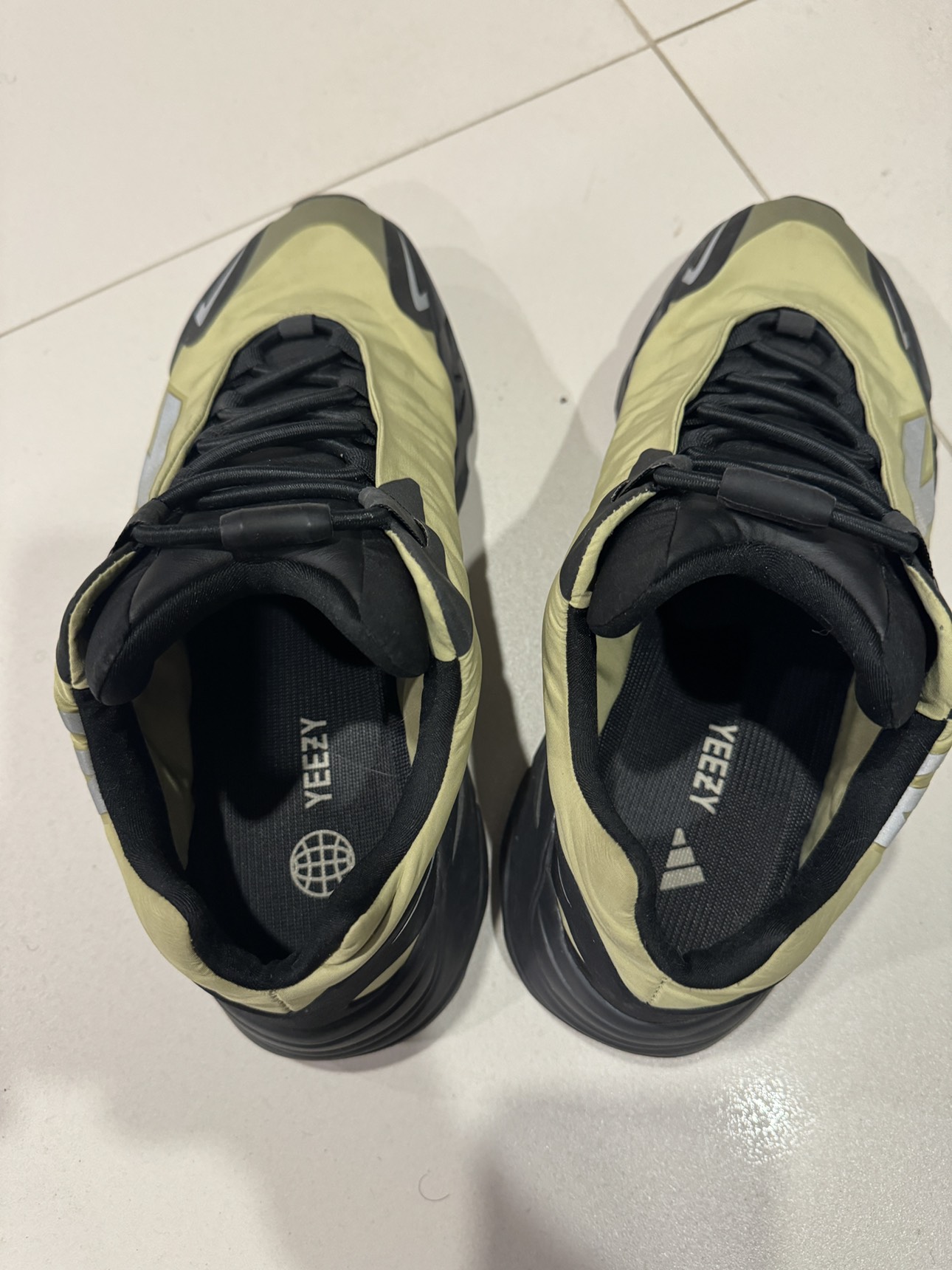 Yeezy boost size 10 - photo 4