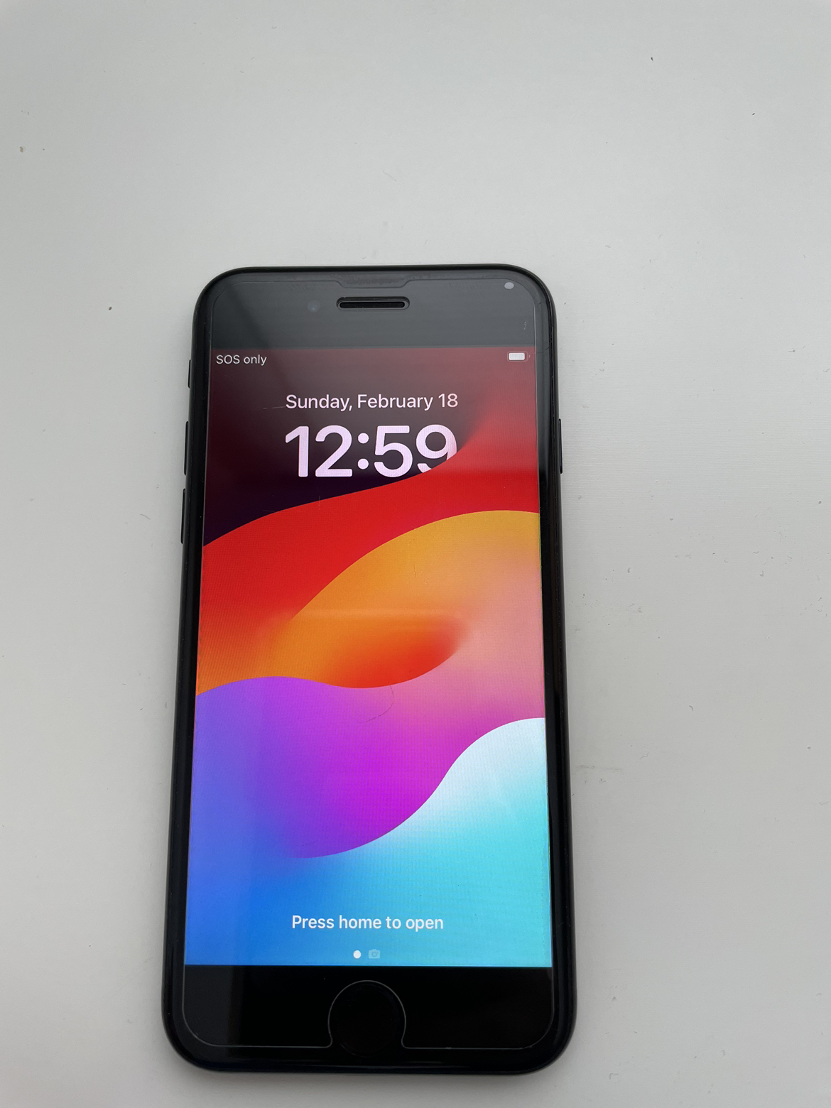 Unlocked iPhone SE (2nd Gen) 64GB 94% Battery Health thumbnail