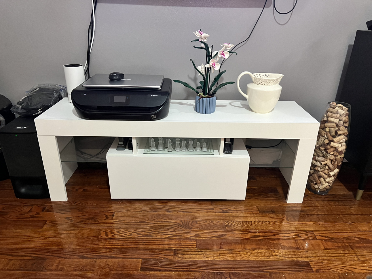 Tv stand