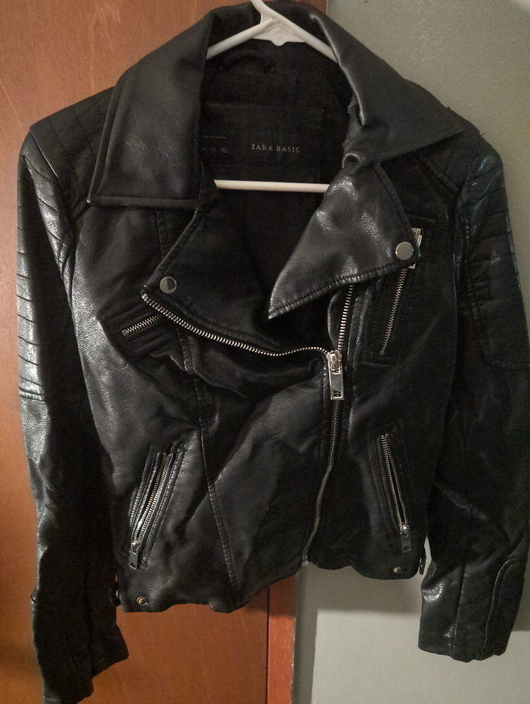 Zara basic faux leather jacket, size 5