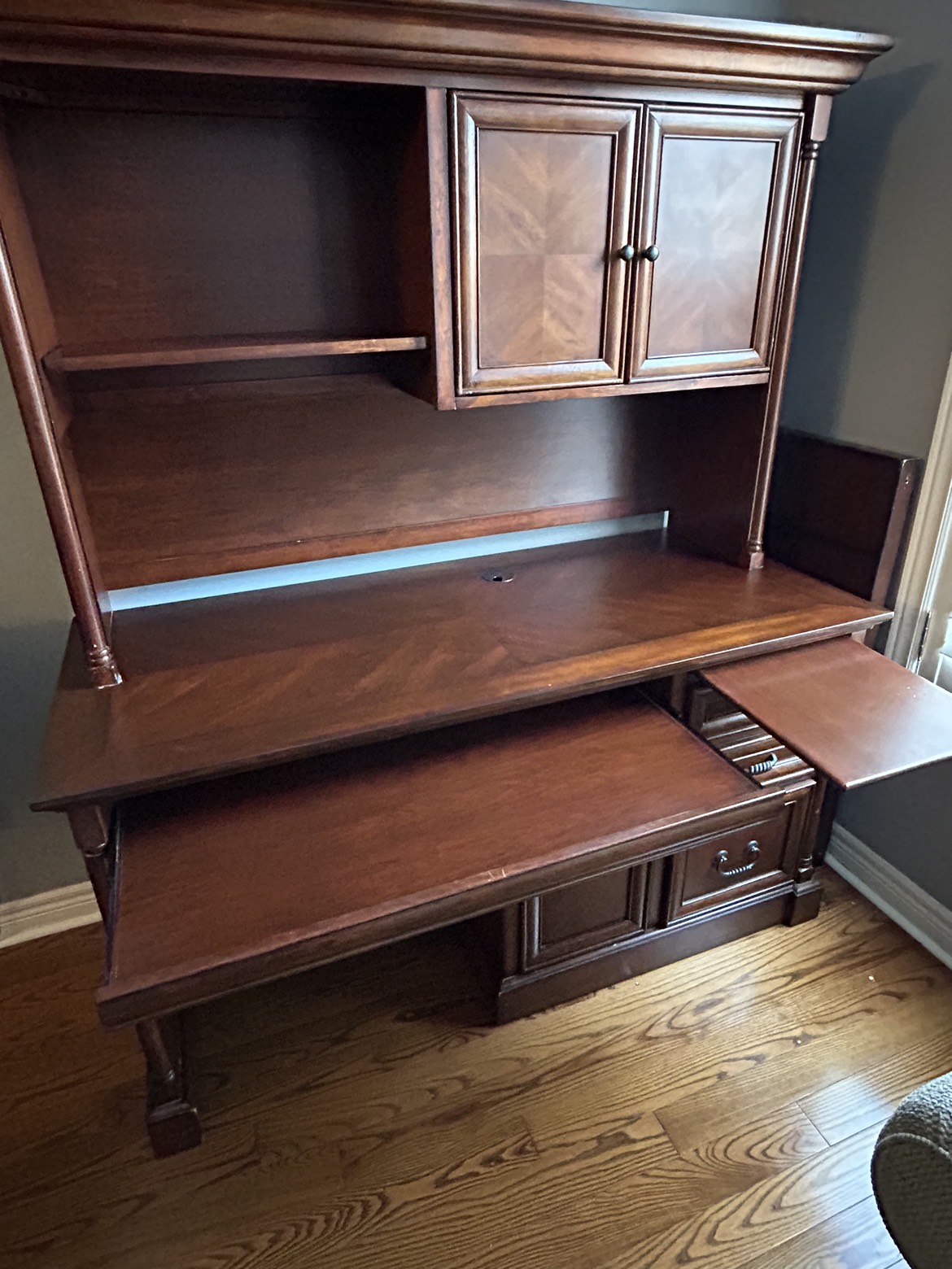Office Desk with Hutch - (includes optional glass protector) - photo 2