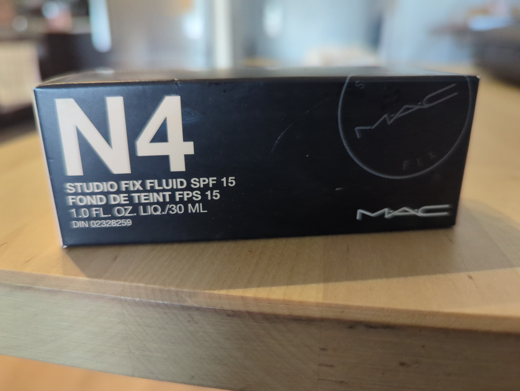 Mac studio fix foundation N4 spf 15
