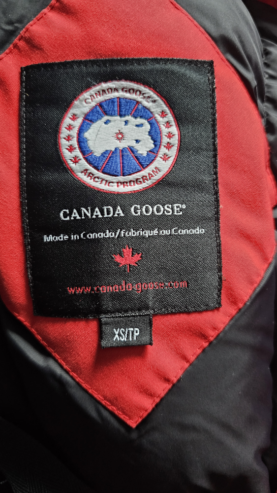 Canada Goose women parka XS size - photo 2