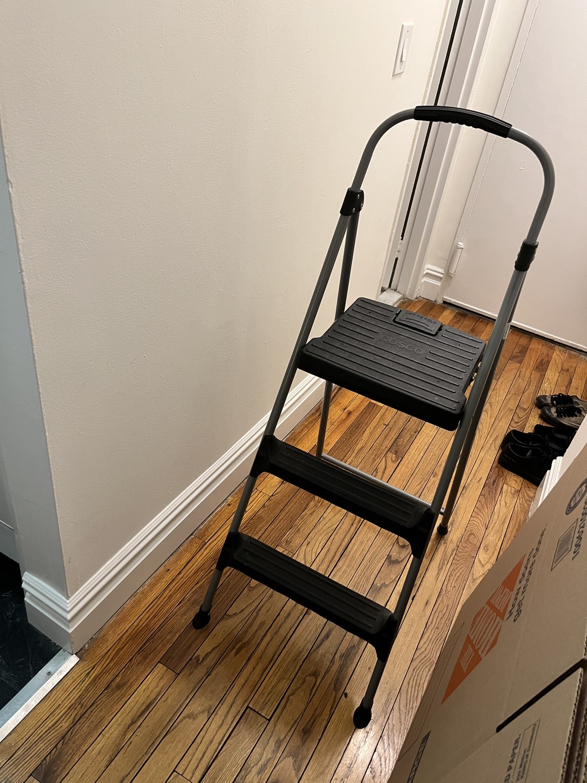 3-step folding ladder
