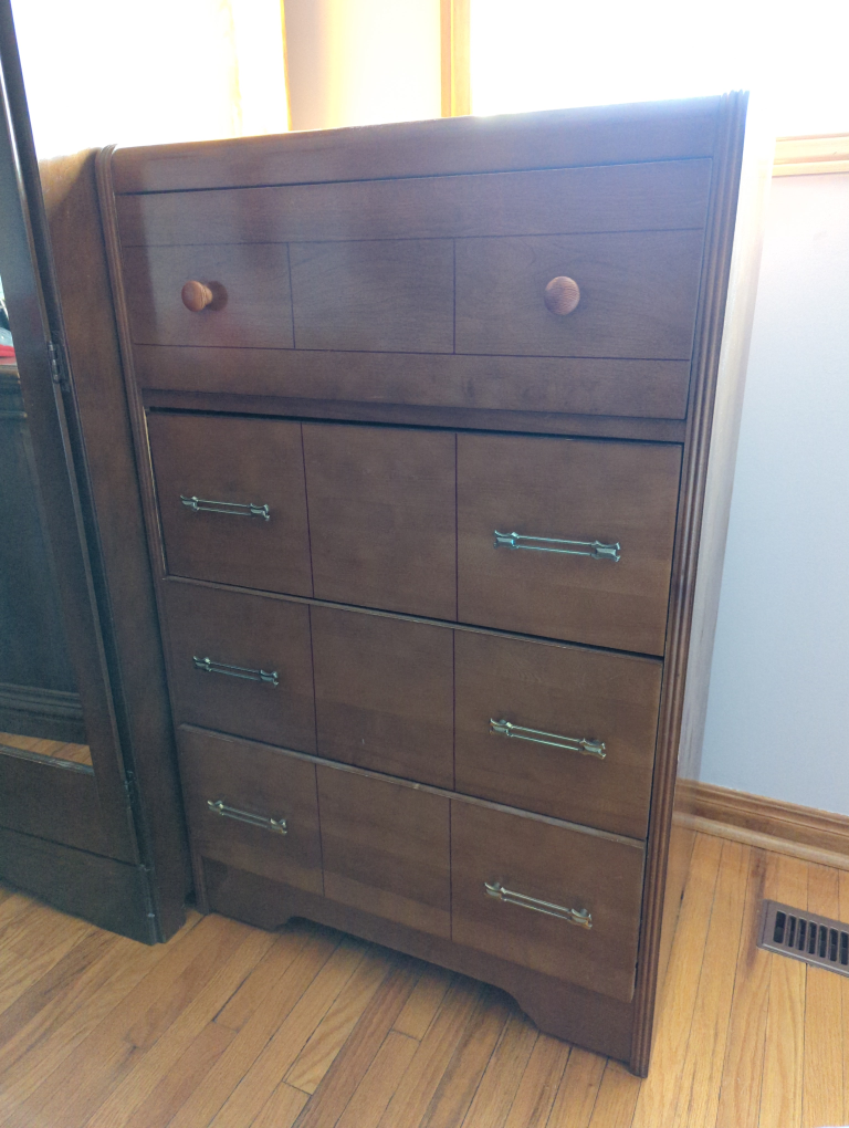 antique Drouin furniture ltd 4 drawer