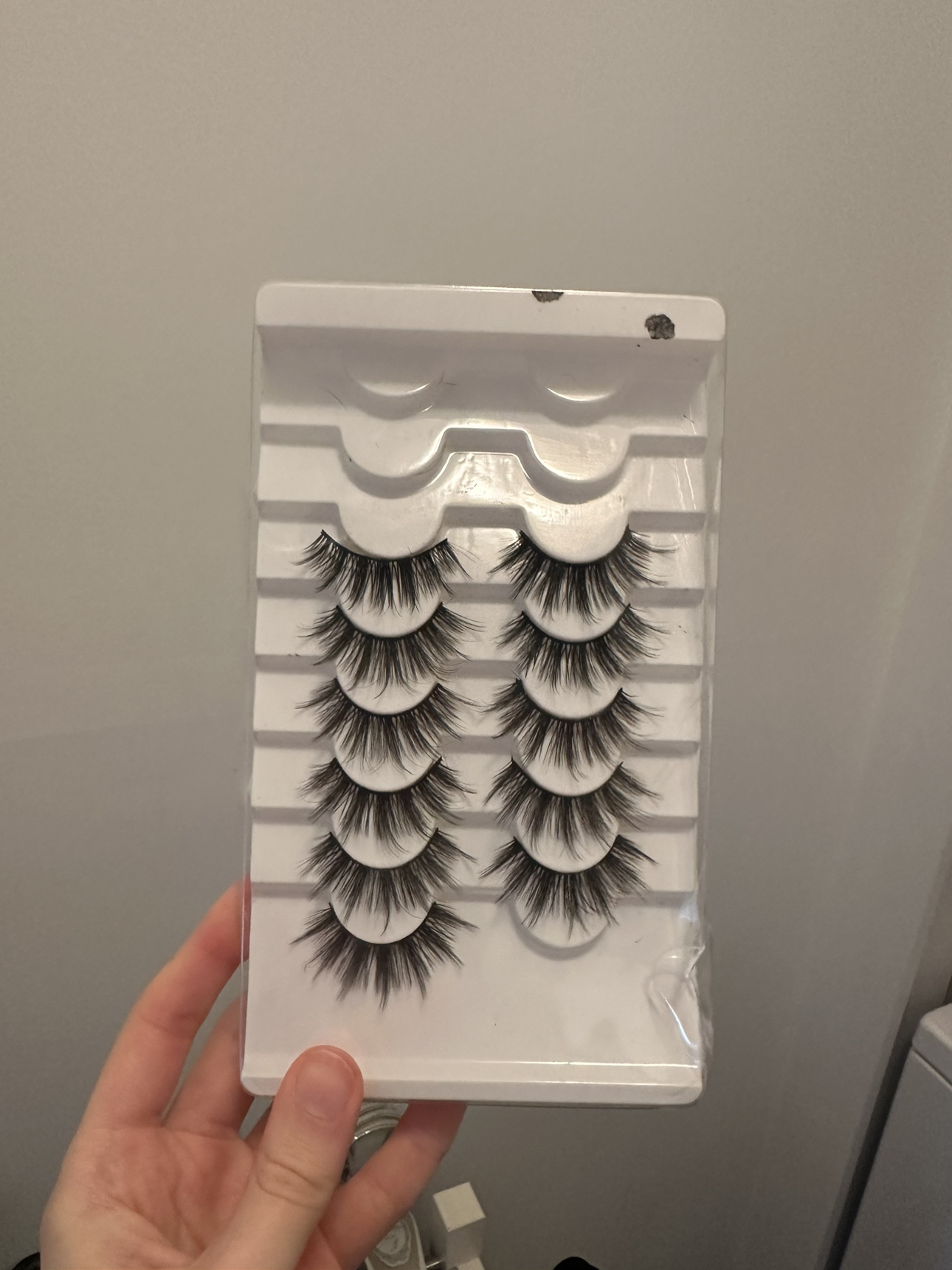 #freecycle false lashes thumbnail