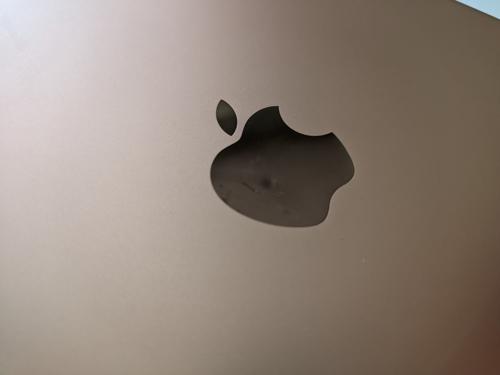 🏈iPad 6th generation Wifi 32GB Gold image indicator(3)