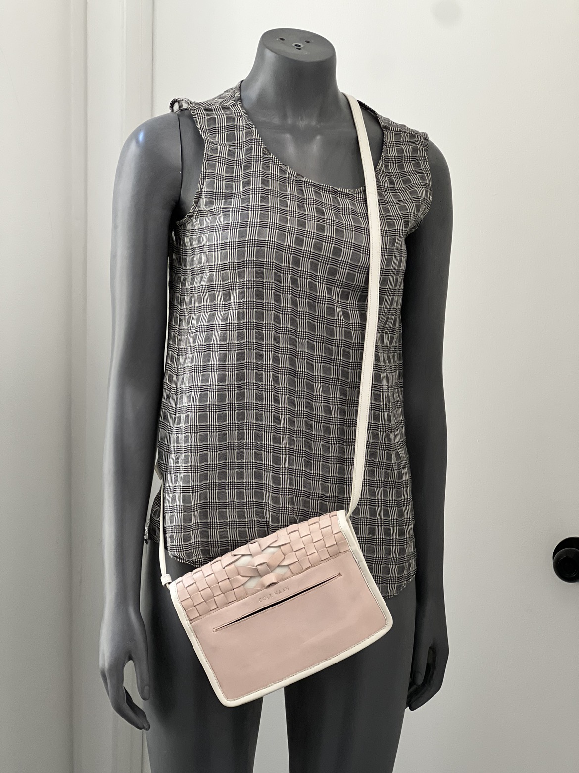 Cole Haan crossbody image indicator(2)