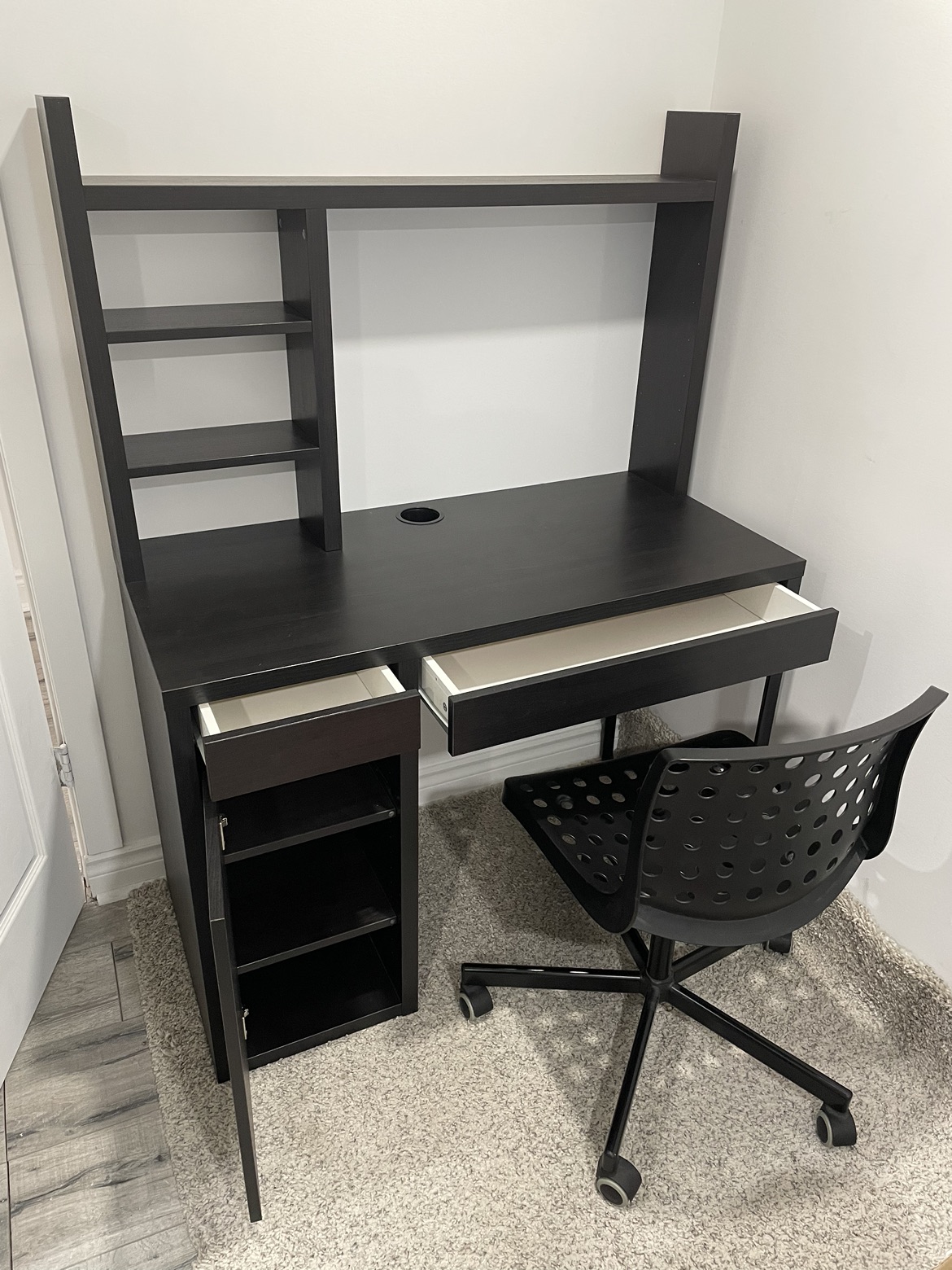 Full assembly plus chair - photo 2