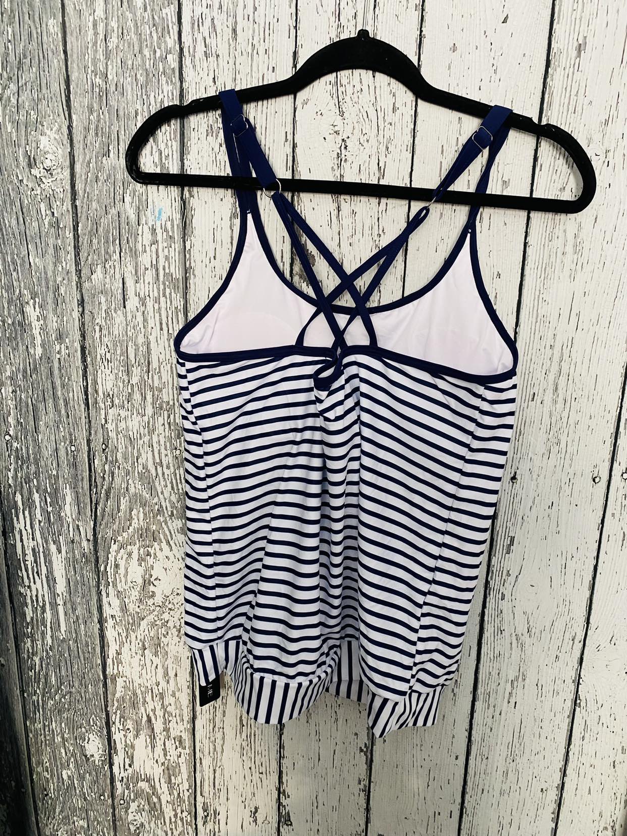 NWT Modest tankini top Navy blue image indicator(4)