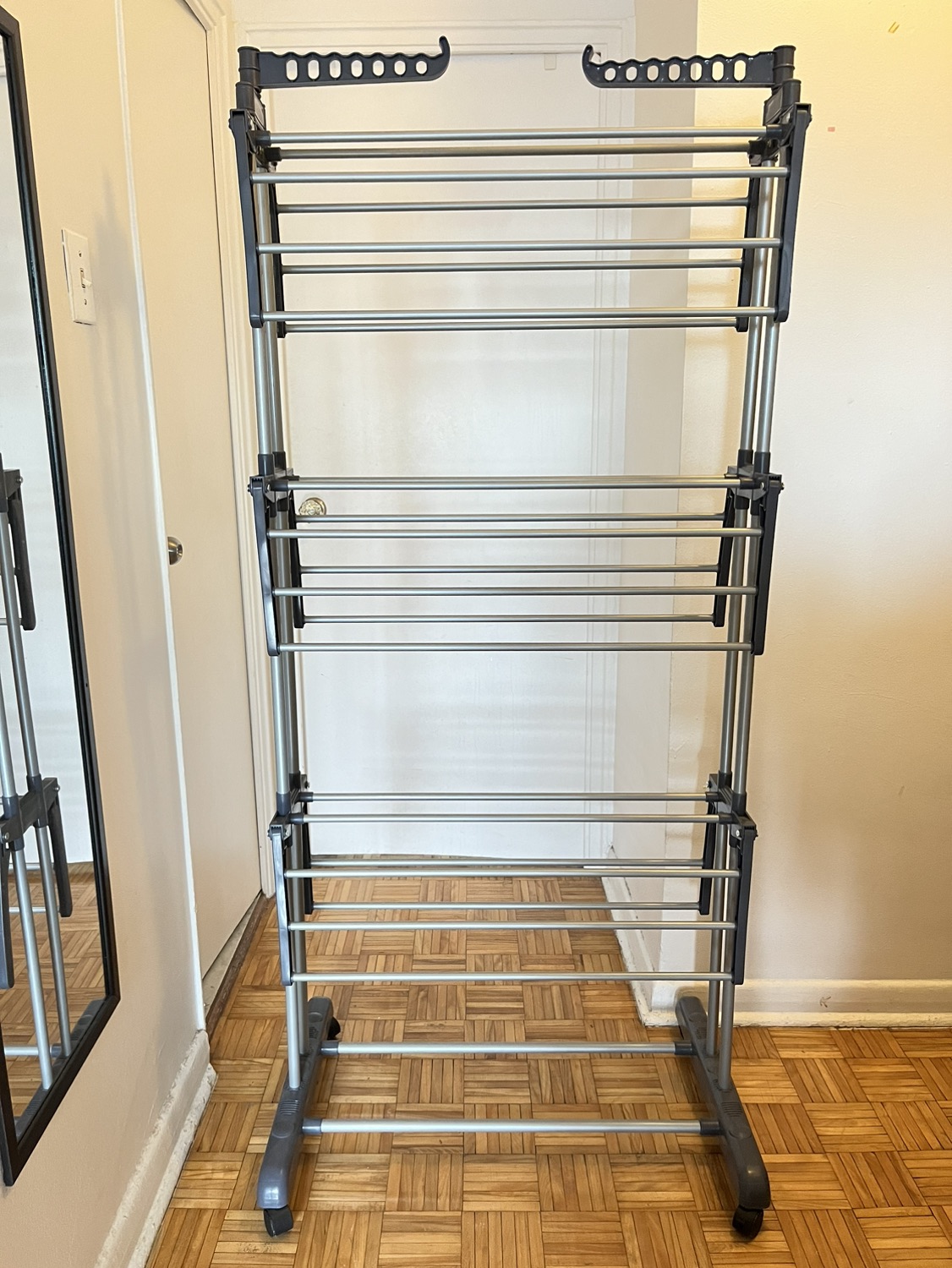 Clothes Drying Rack (foldable, rolling) - photo 2