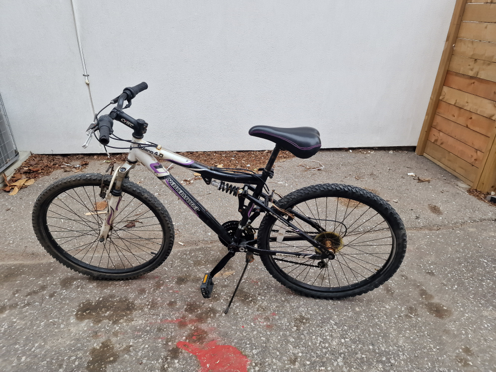 26' Nakamura bike with 18 gear selection - photo 3