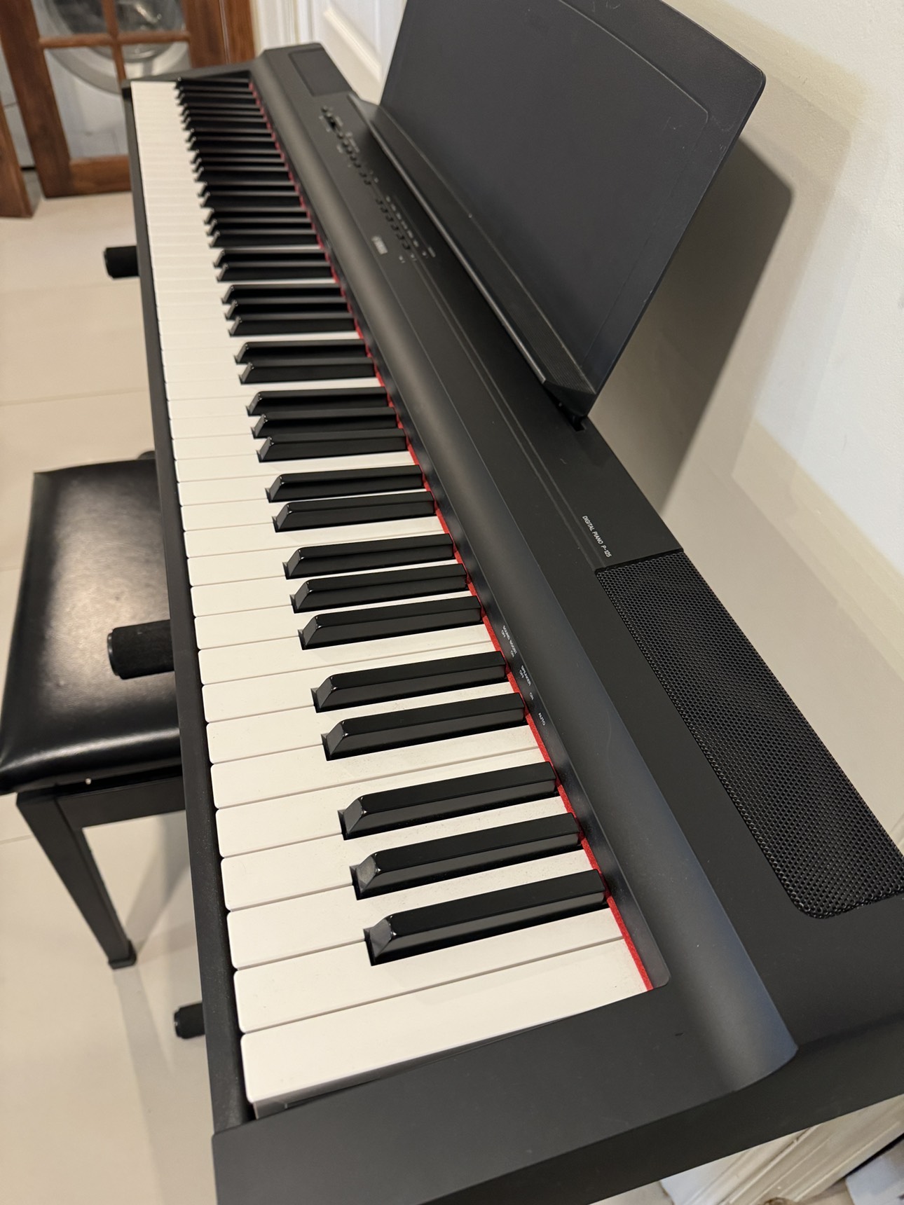 YAMAHA P-125 For Sale. 9/10 condition - photo 2