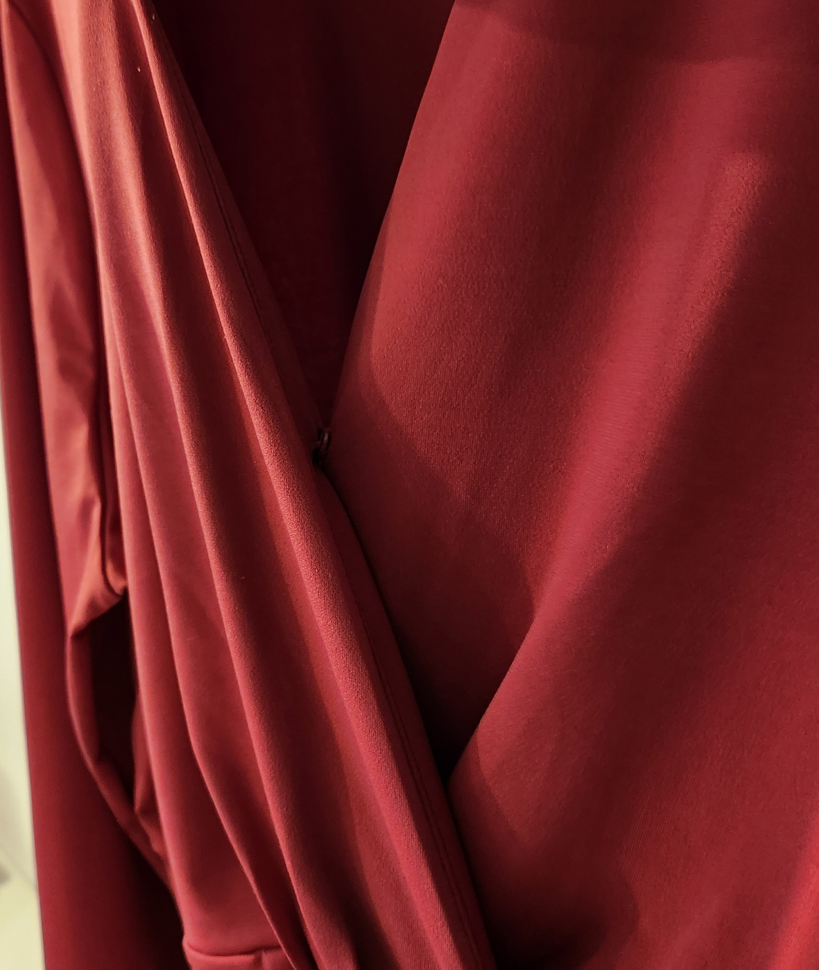 HALSTON Wine Dressy Top.  #XL image indicator(2)