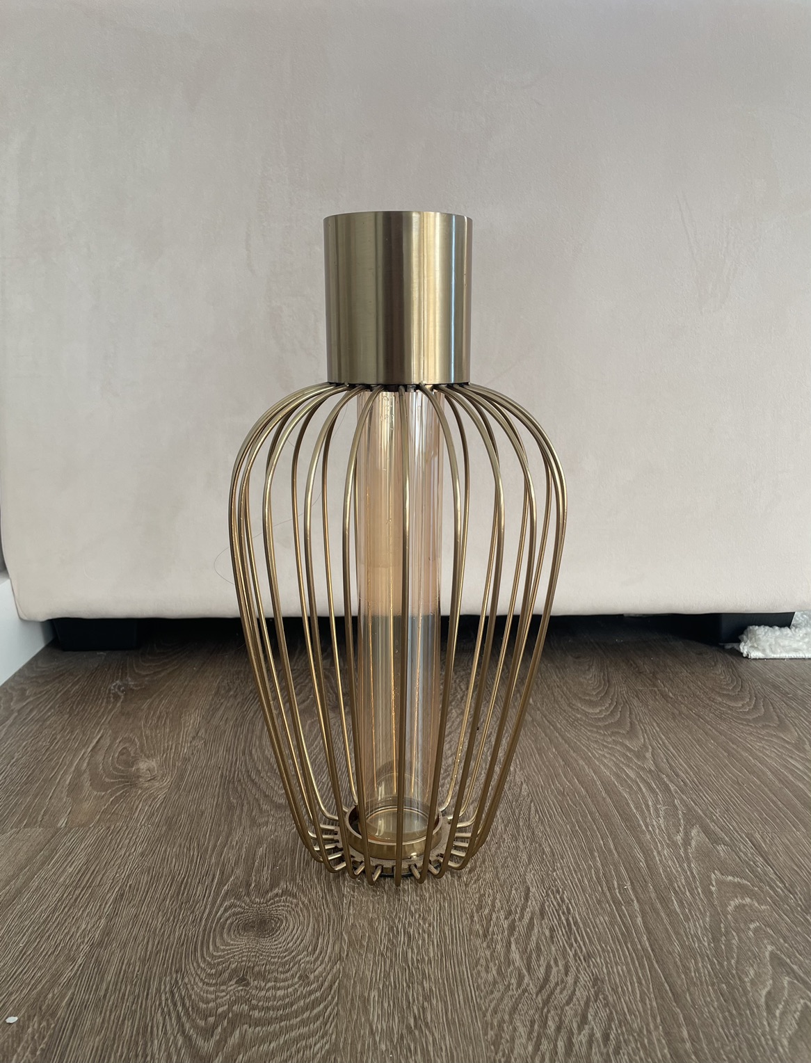 Gold vase 15”