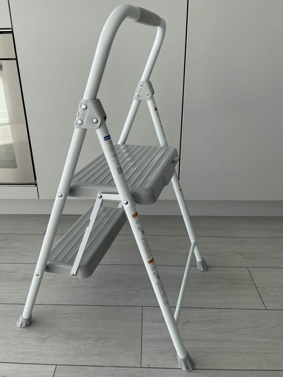 Mastercraft 2-Step Metal Folding Step stool - photo 2