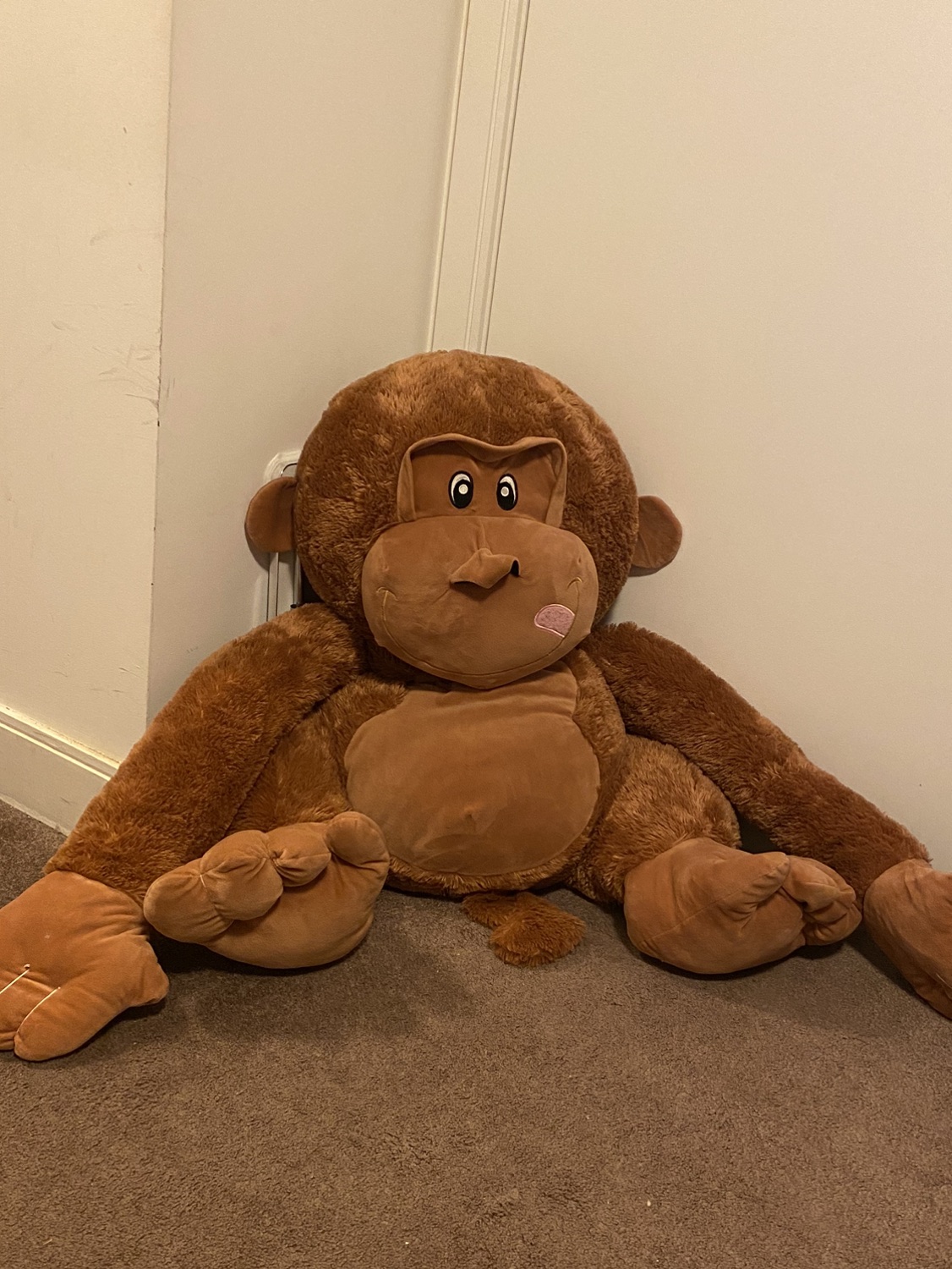 Giant monkey thumbnail