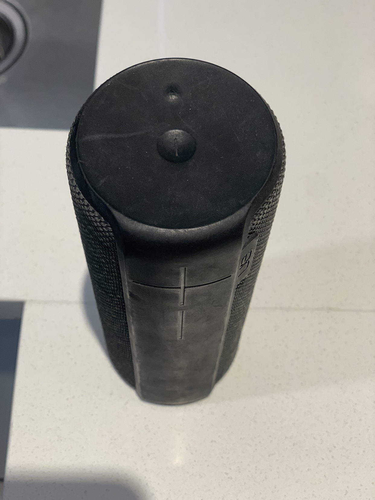 UE speaker Bluetooth.  used  good condition - photo 4