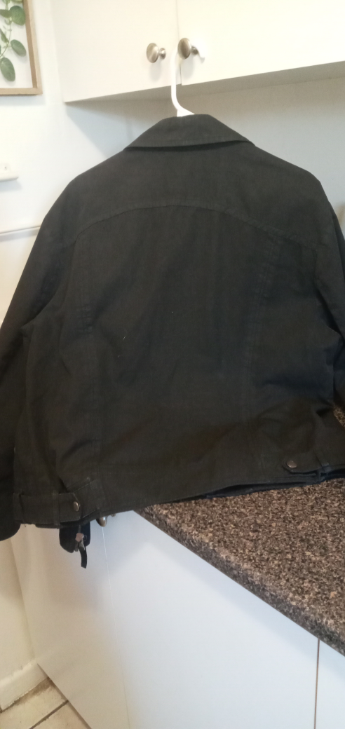 mens Hugo boss black jacket I believe it is a size large - photo 4
