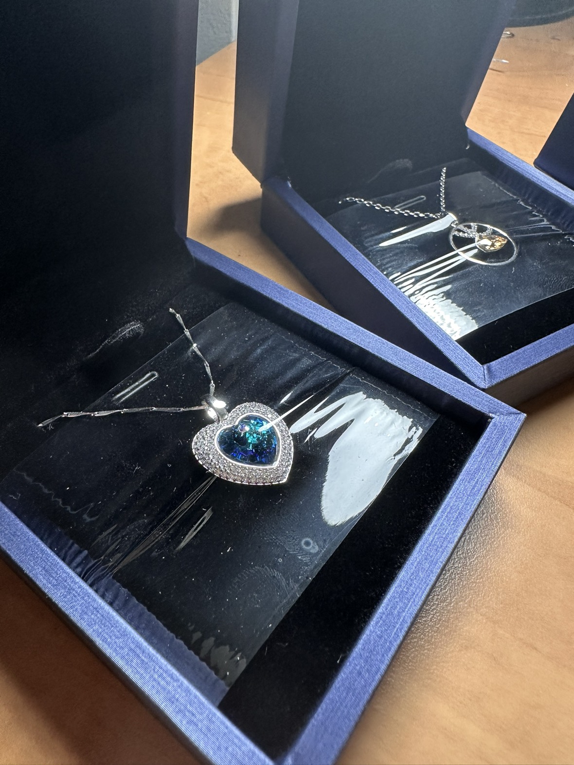 Swarovski necklaces for her - photo 2