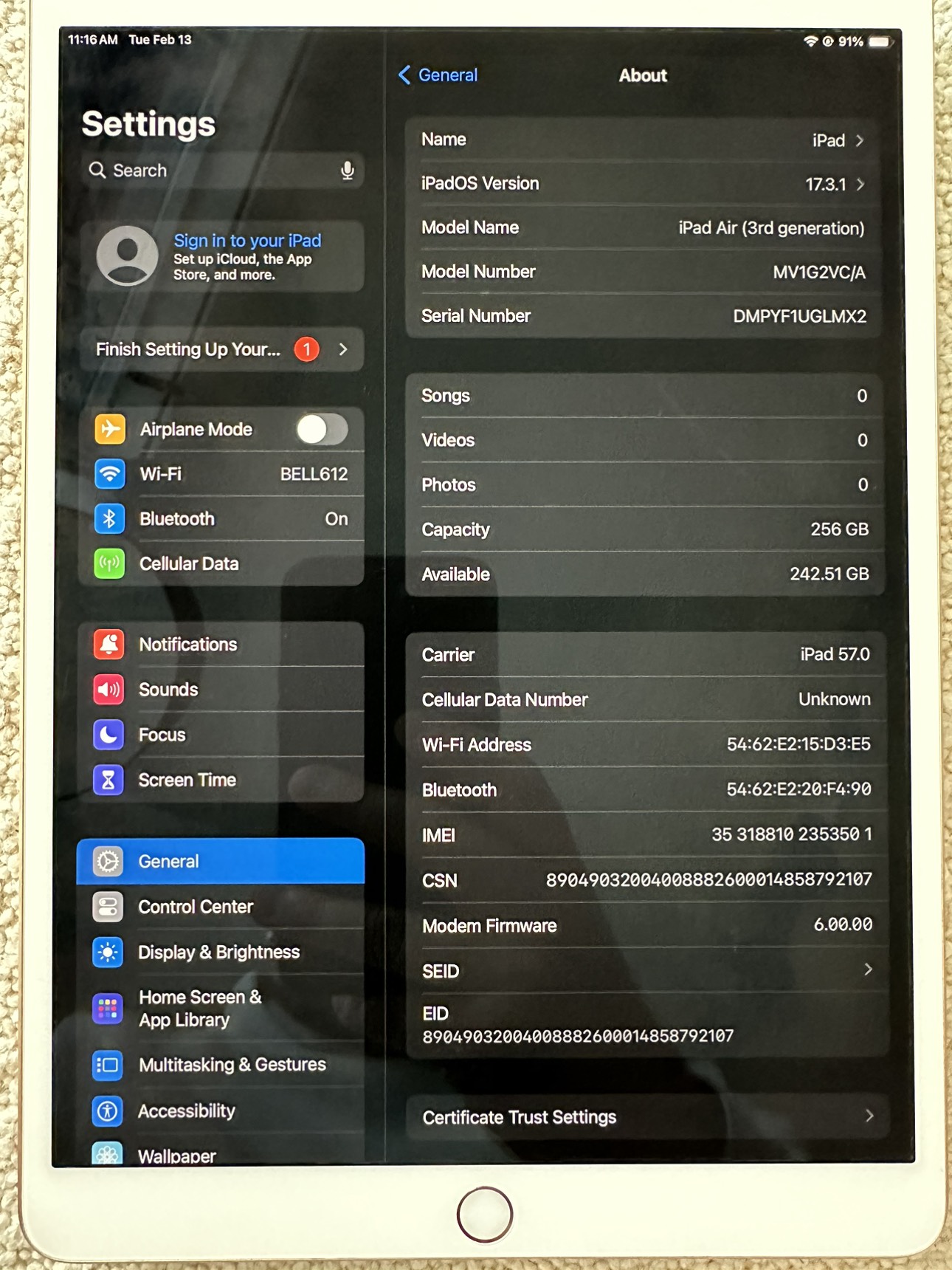Apple 3rd Gen iPad Air 256GB Wifi/Cellular Gold/Rose