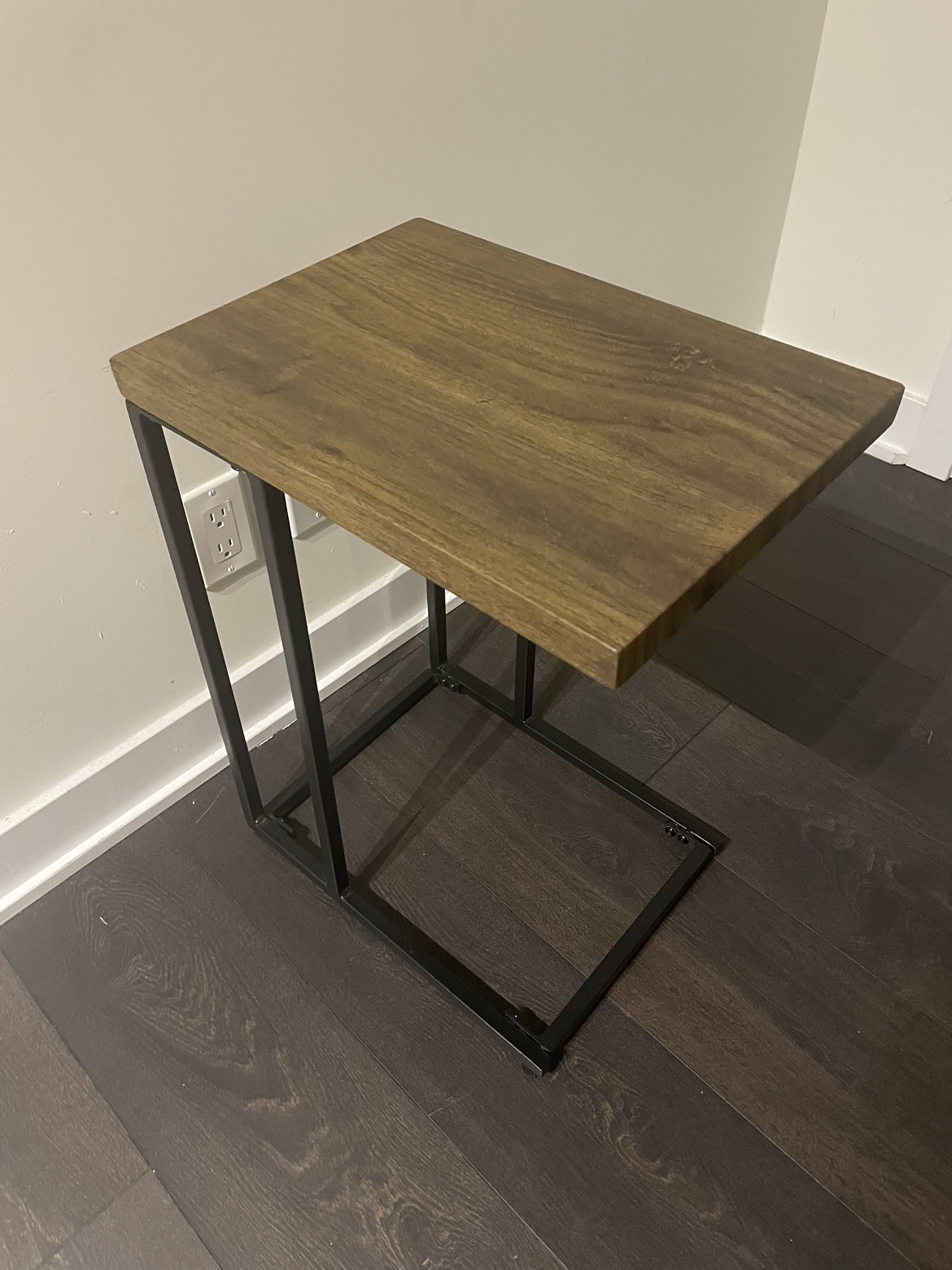 hometrends C Side Table ( great for outdoor small spaces)
