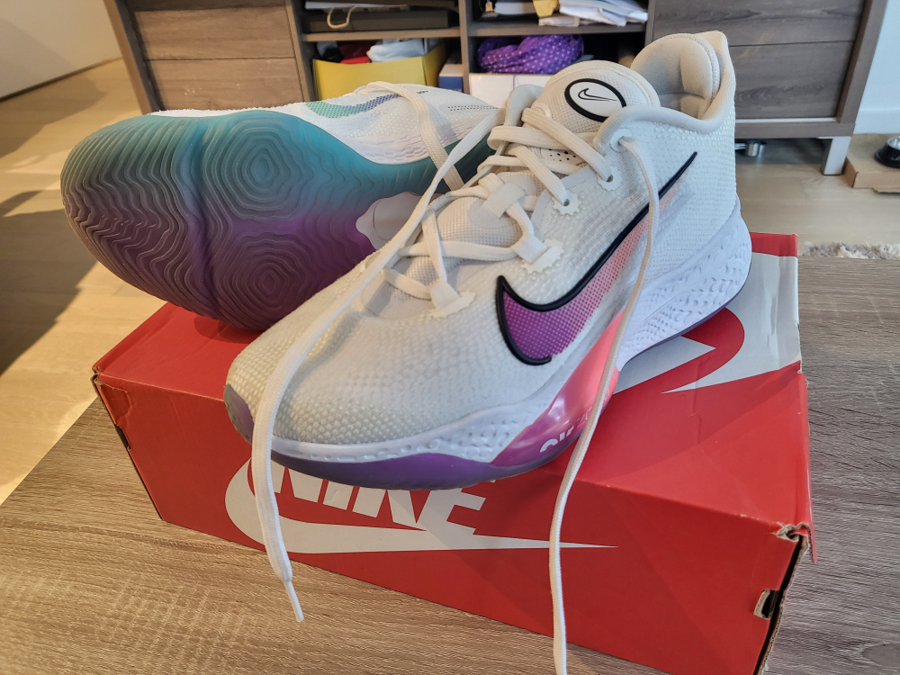 Nike Air Zoom BB NXT Mens 8.5 thumbnail