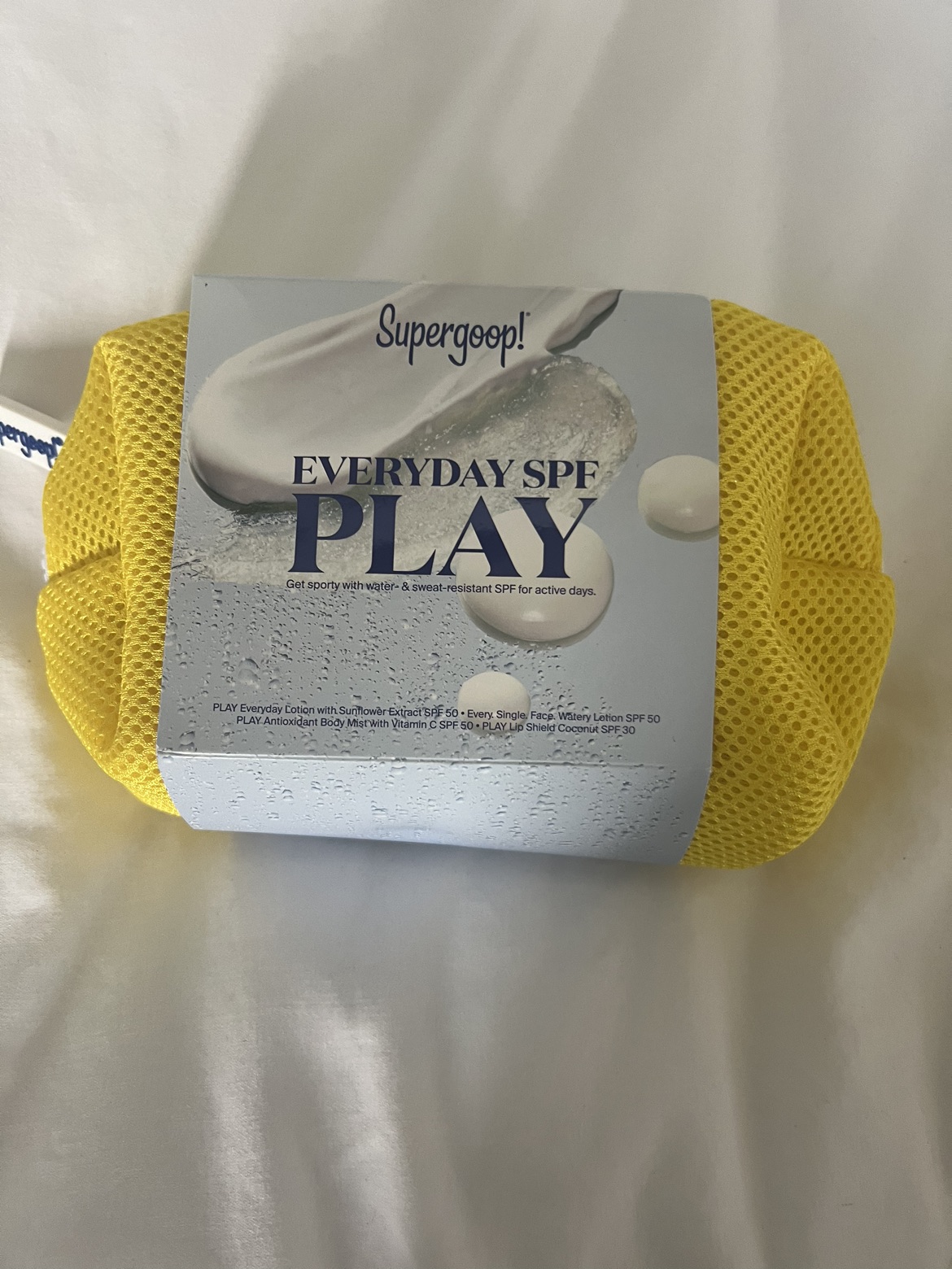 Supergoop sun care kit image indicator(2)