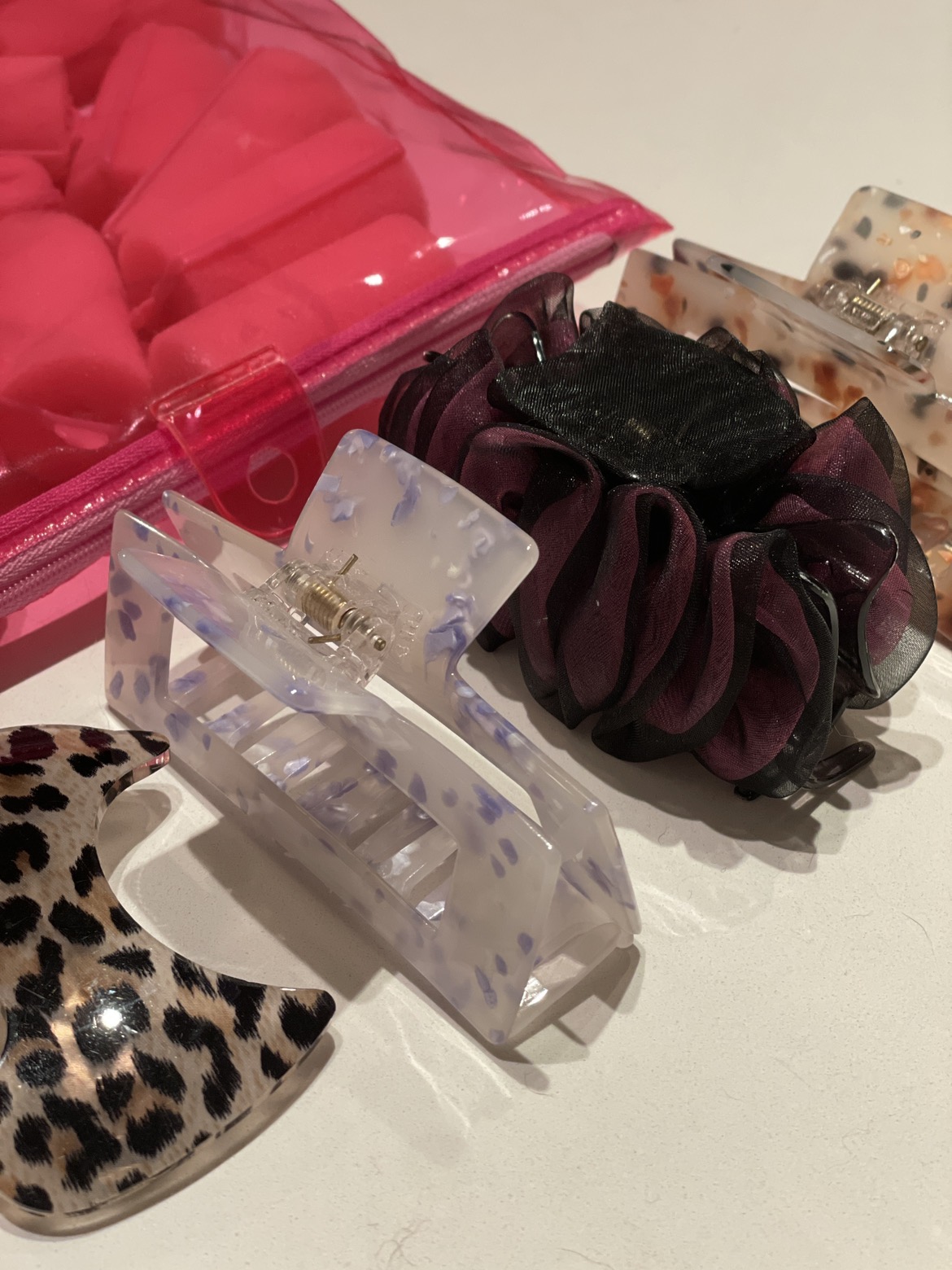 Hair accessory (take all for $5) thumbnail