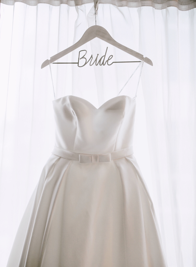 Wedding dress- cindrella style- long train - photo 4