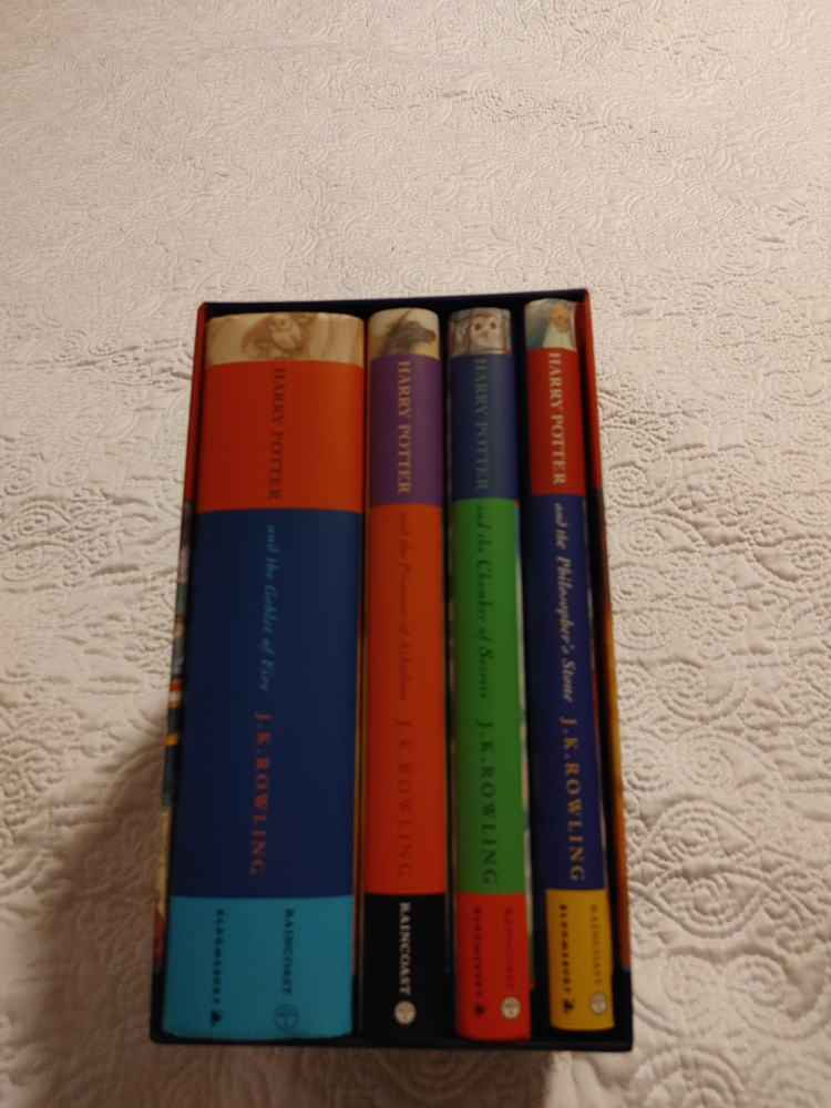 Harry Potter boxed set 1-4 - photo 5