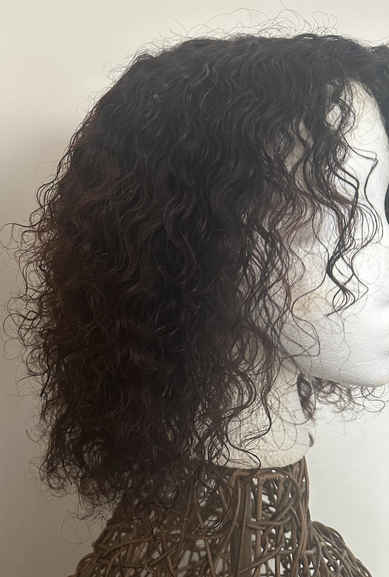 In Excellent condition Human Hair Wig - photo 2