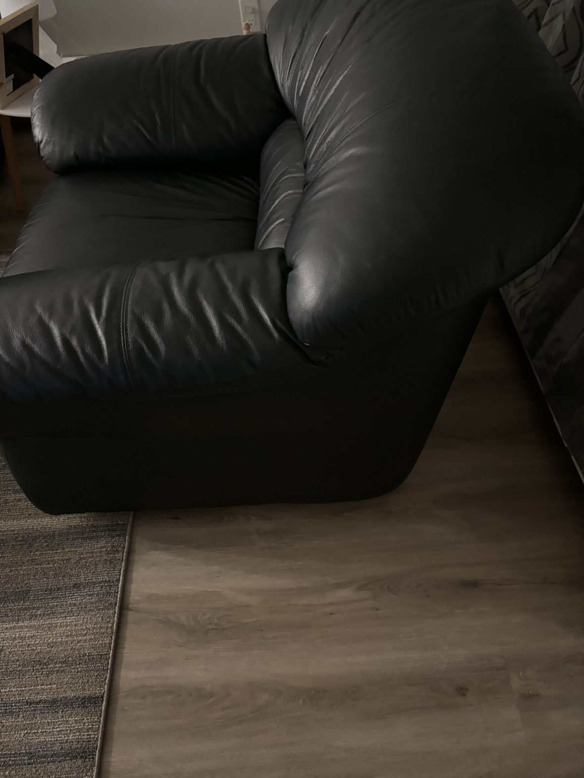 Leather arm chair