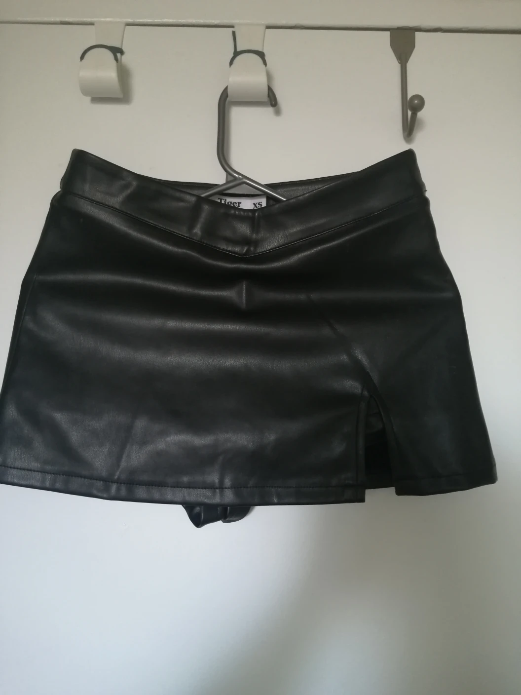 Mini black faux leather skort thumbnail