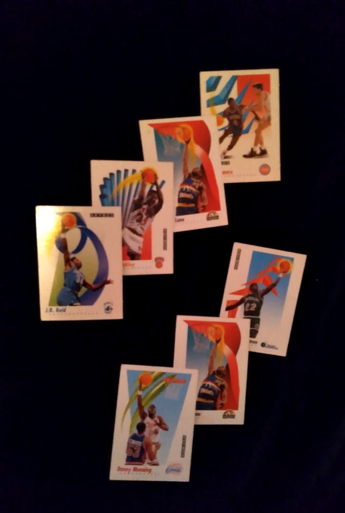 VINTAGE SPORTS CARDS LOT - 132 CARDS - NBA, NHL, MLB image indicator(2)