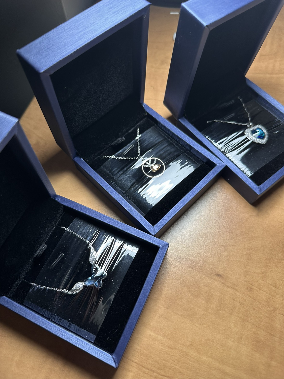 Swarovski necklaces for her image indicator(4)